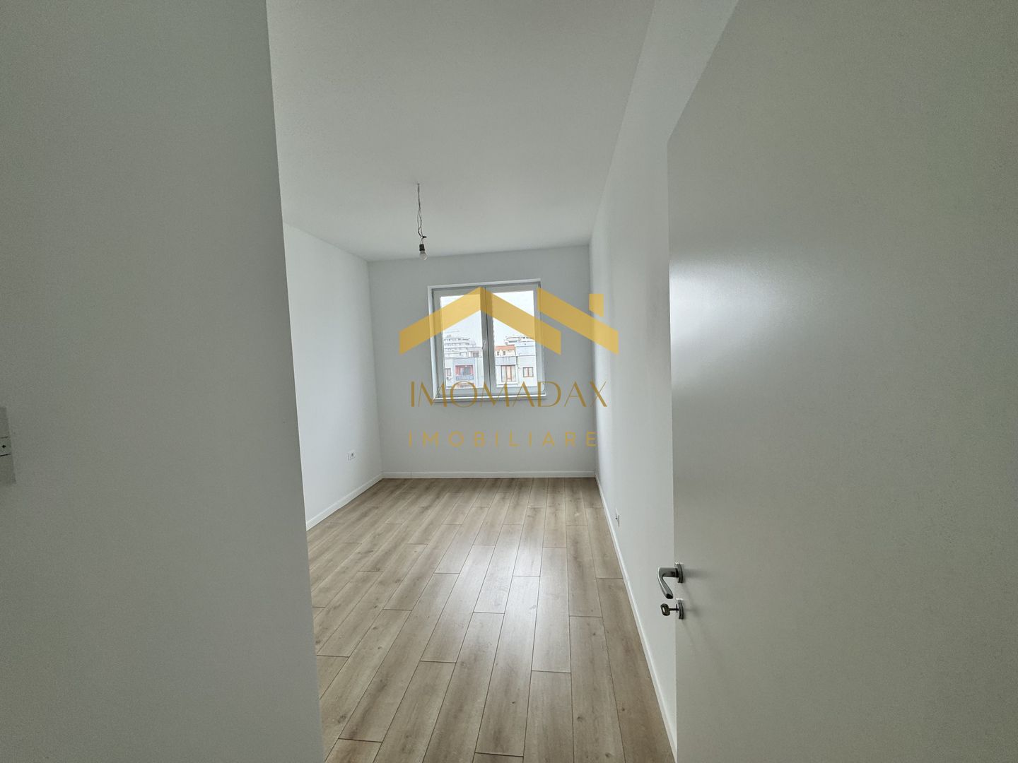 Aradului-3 Camere-2 Băi - Poză 11