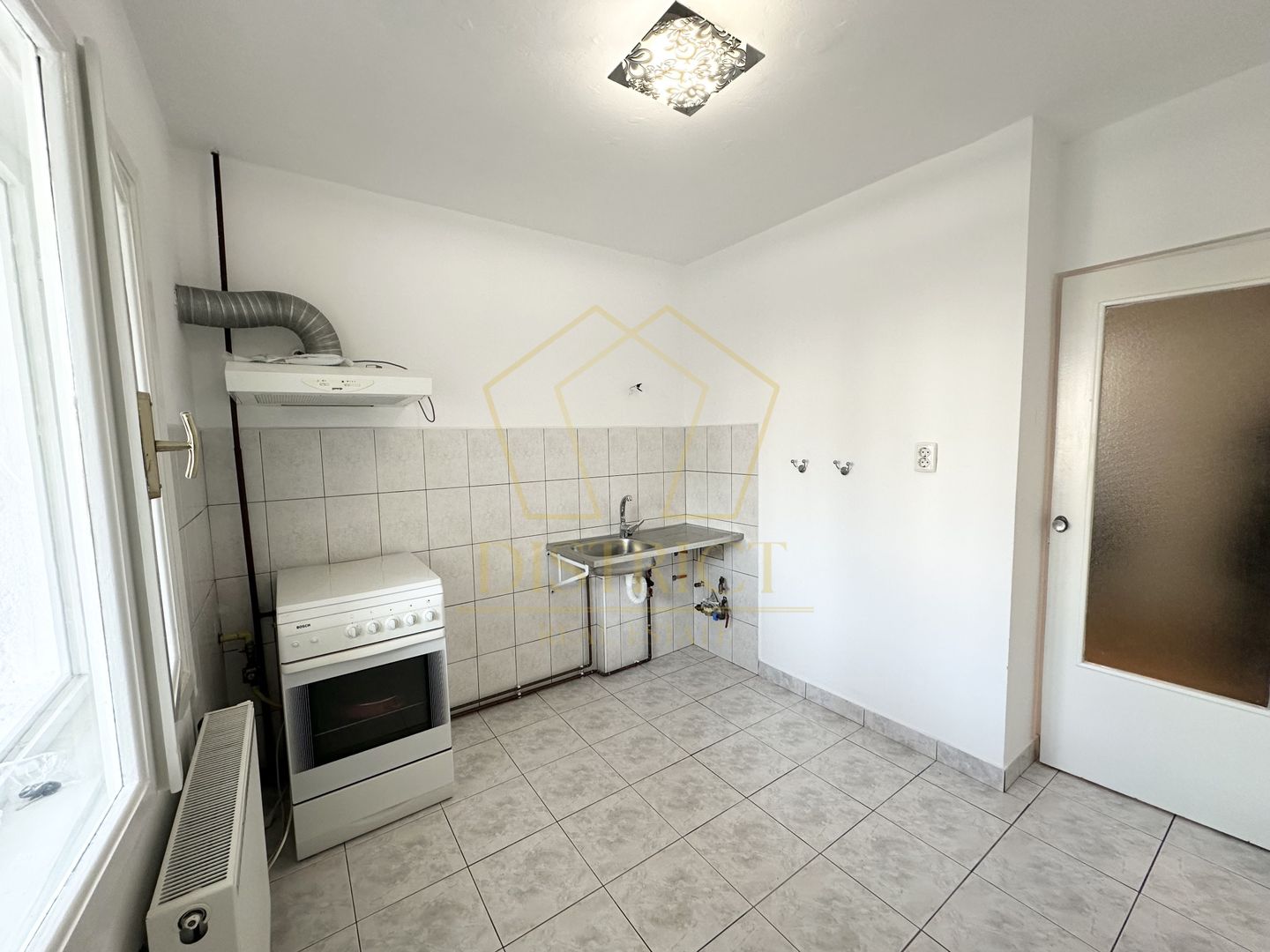 Apartament cu 3 camere, 2 boxe si garaj | Etaj 1 | Zona Fabric - Poză 7