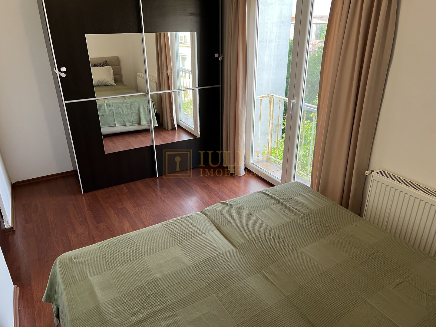 2 camere la mansarda langa Mc Donald's - Spital Judetean. - Poză 1