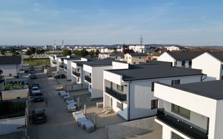 DIRECT DEZVOLTATOR ! Casa tip cvadruplex, 4 camere 110 mp utili - Poză 3