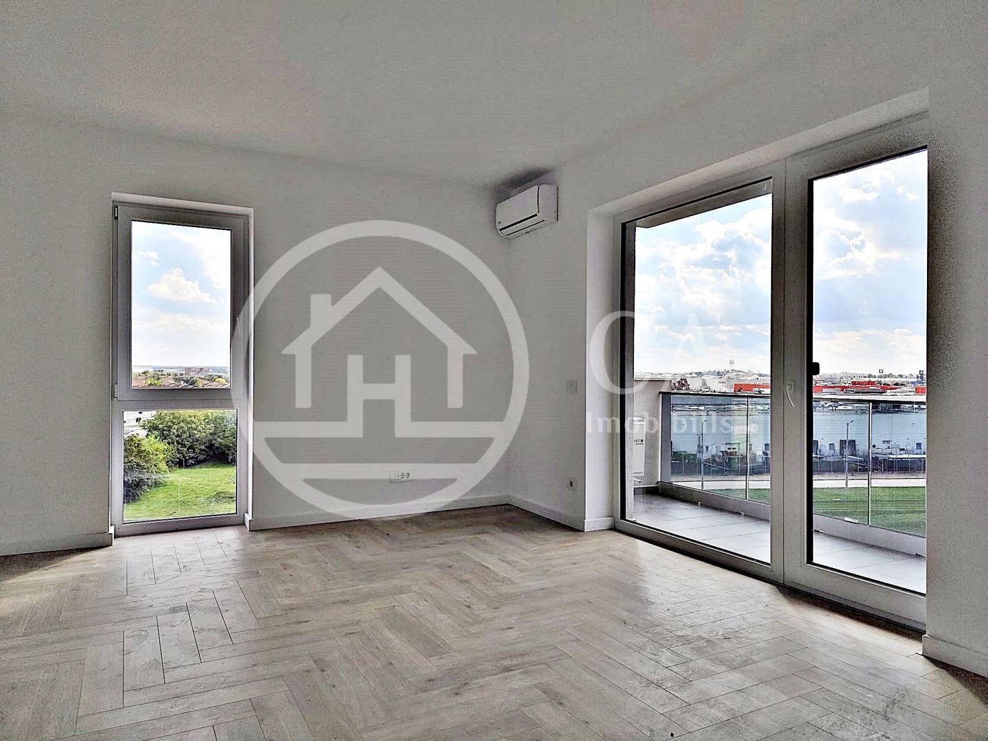 De vanzare apartament cu 3 camere cartierul Prima Arena, Oradea - Poză 2