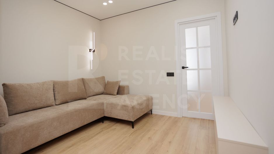 Vânzare, apartament - 46 mp, str. Regina Elisabeta, Durlești - Poză 1