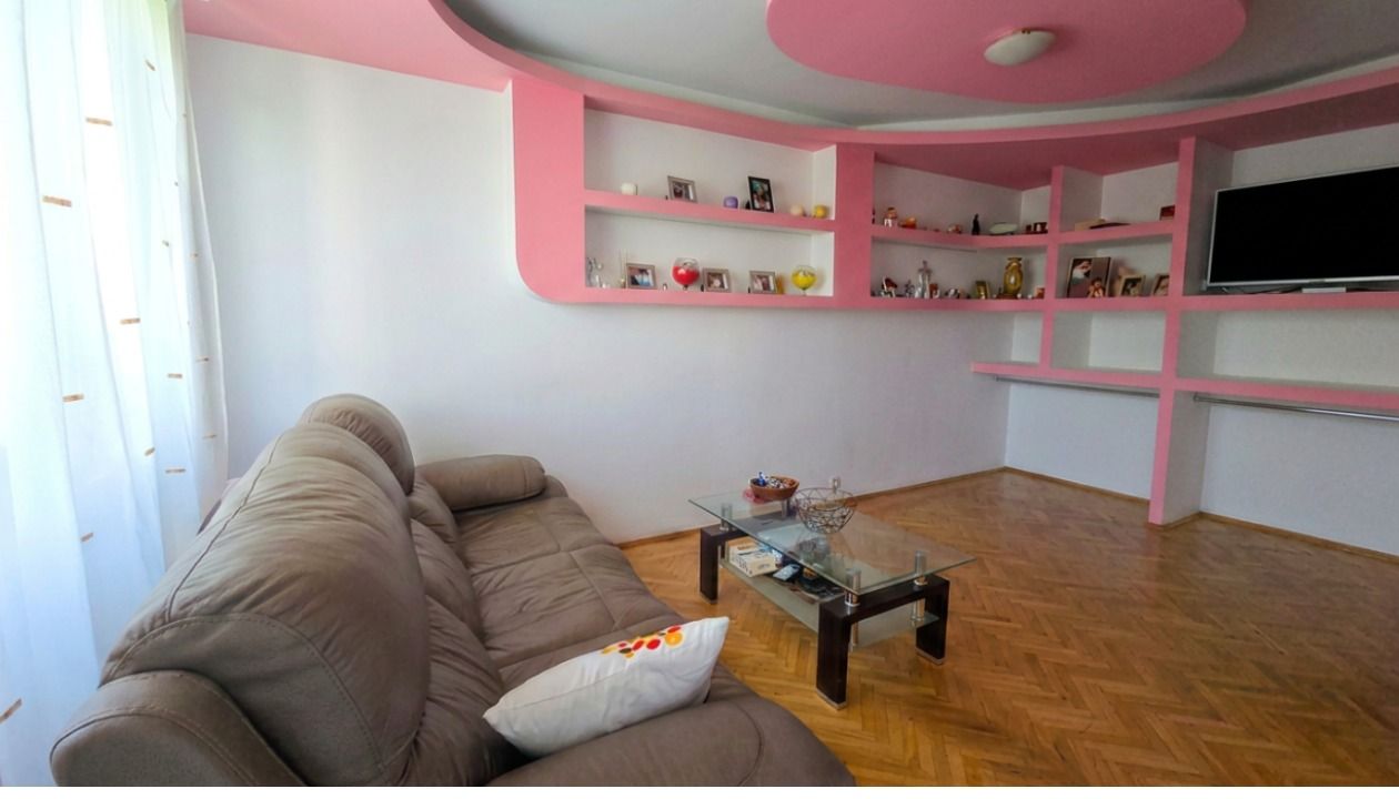 Vânzare Apartament 2 camere Sebastian - Poză 1