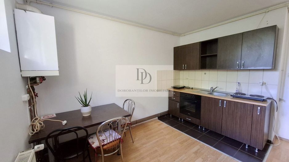 Apartament cu Potențial Investițional + Boxǎ | Zona Andrei Mureșanu - Poză 6