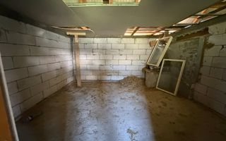 Casă Sat. Drăgești, Comuna Dămienști - Poză 12