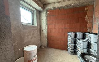 2 camere la parterul unui bloc boutique langa PARC si METROU cu parcare si boxa - Poză 10