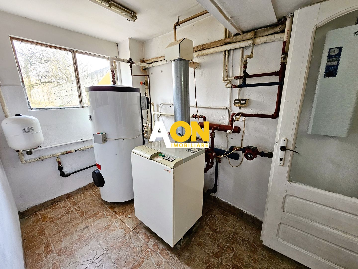 Casa 10 camere, 878 mp teren, toate utilitatile, Barabant - Poză 19