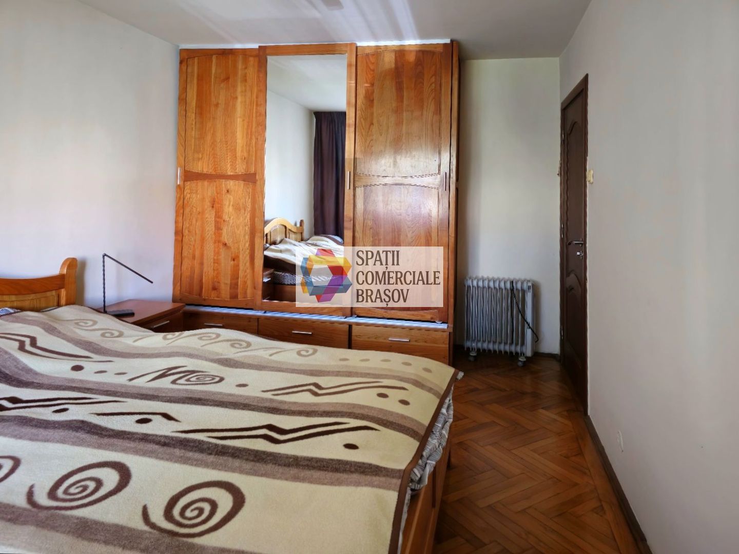 Apartament cu patru camere, zona Tractorul 81 mp - Poză 7
