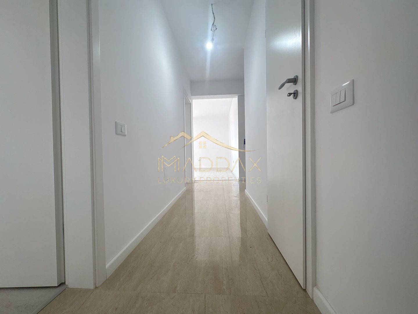 Apartament de vanzare* 3 camere /68 mp/ Chiajna/Loc de parcare inclus - Poză 4