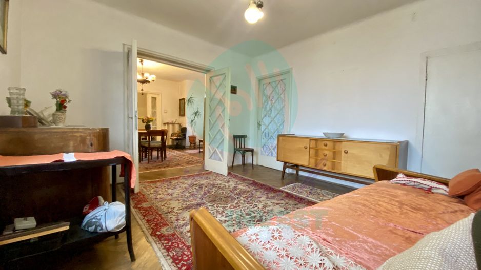 Apartament spatios in zona Armeneasca - Poză 2