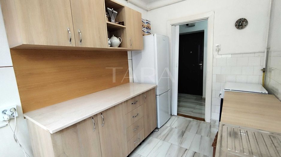 Apartament 2 camere- zona Facultatea de Litere - Poză 4