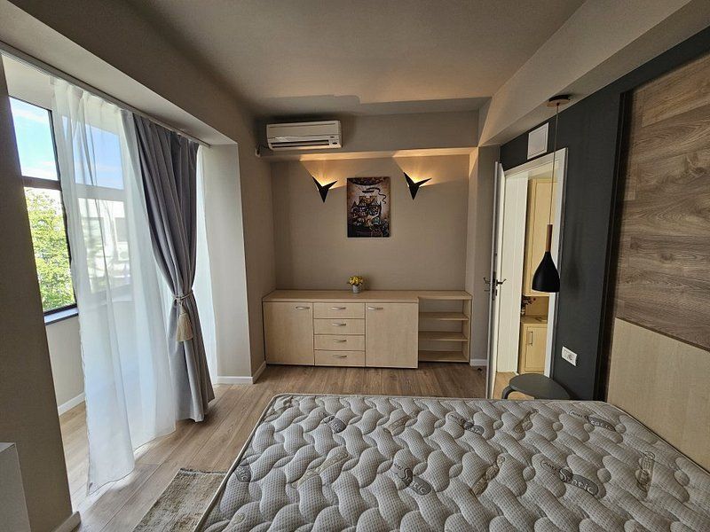 Apart 2camere , 2 bai si terasa zona 1Mai/ Domenii - Poză 9