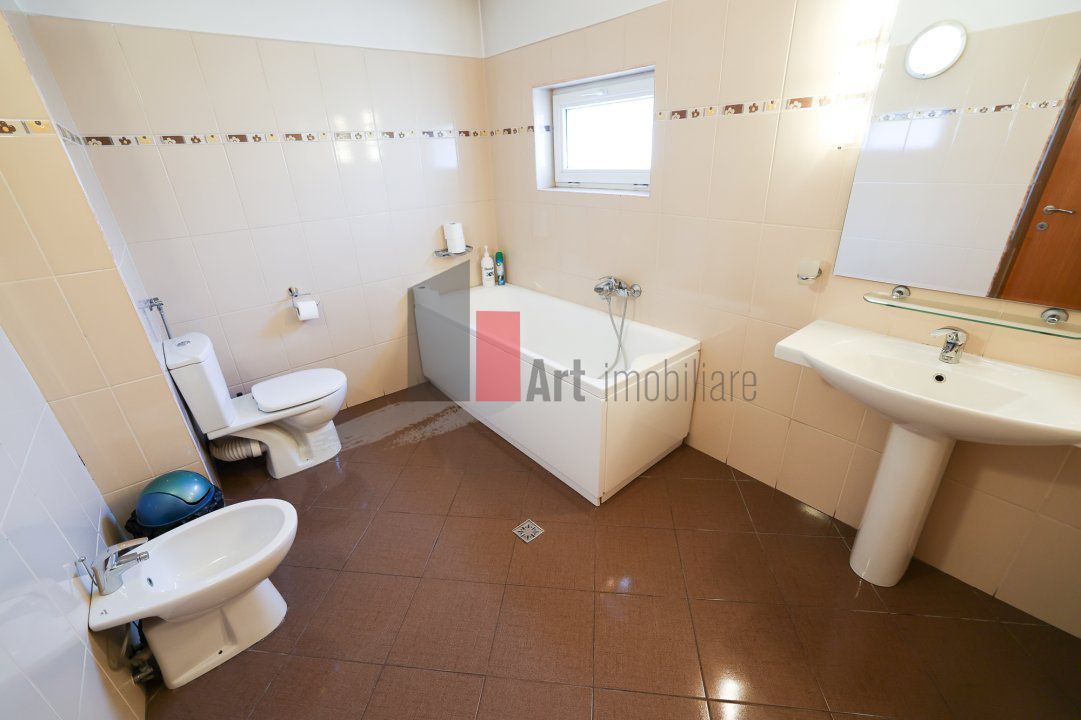 VILA IN DOMENII - Poză 3