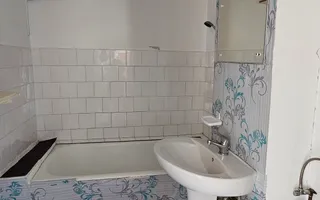 Spitalul Judetean-Zizinului garsoniera in bloc apartamente - Poză 12