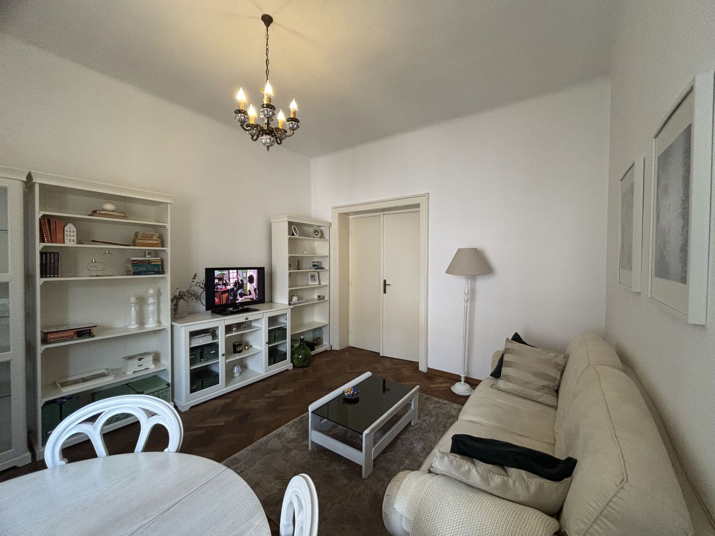 Apartament 2 camere la 5 minute de Piața Victoriei - Poză 24