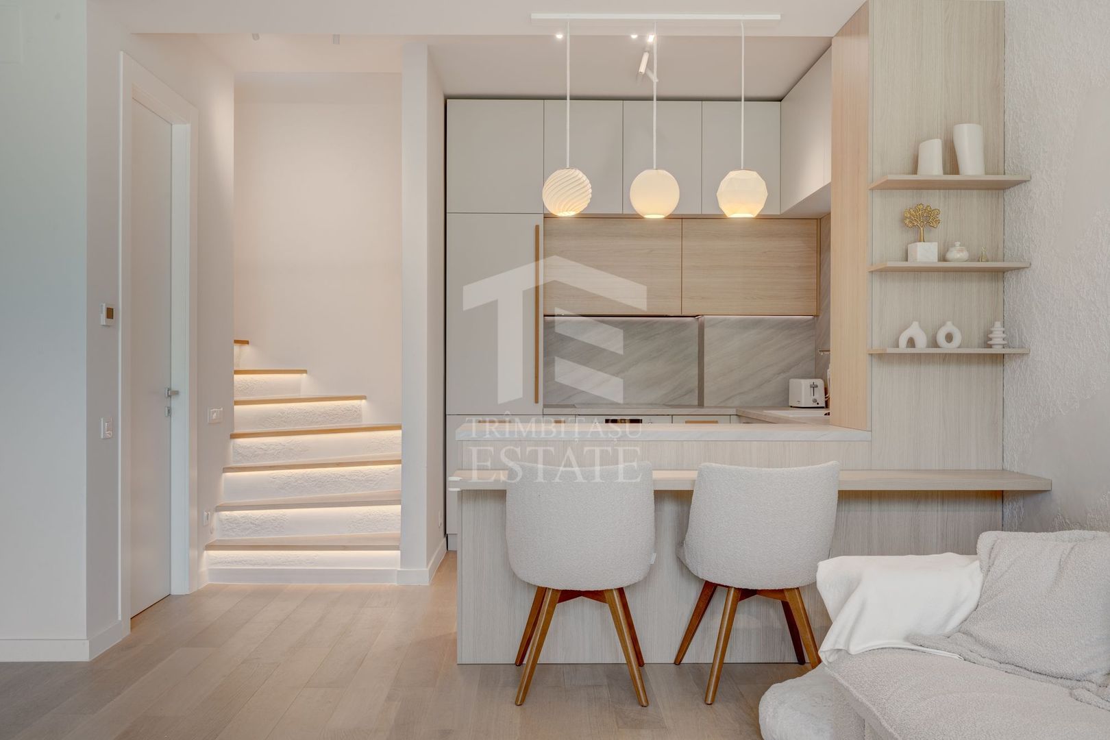 Duplex mobilat utilat,gradina, Tunari parc - Poză 5