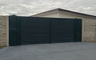 Comision 0% -Triplex  P+1E+M-Sacalaz -finisaje la alegere - Poză 4