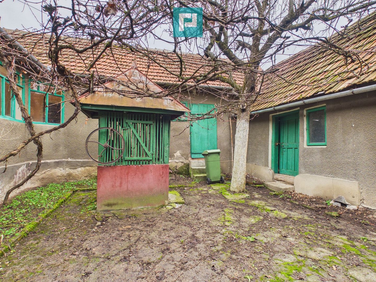 Casă 5 camere şi anexe în Cuied - Poză 2