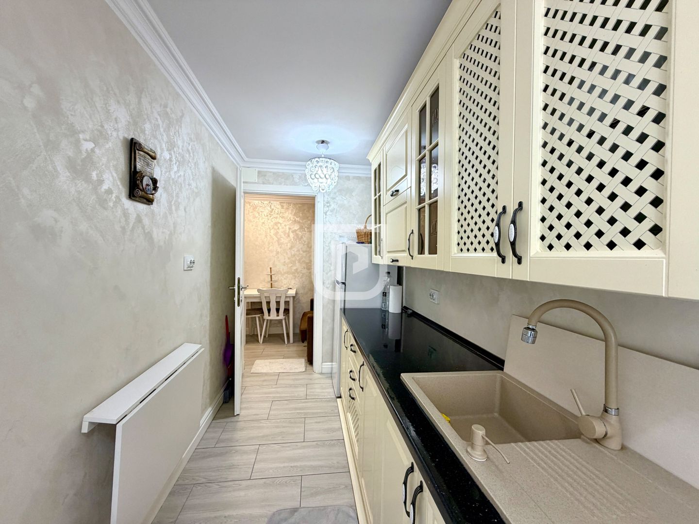 Garsoniera moderna 33mp, LUX ,mobilat si utilat - Poză 7