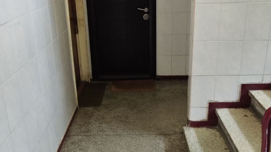 APARTAMENT 3 CAMERE APUSULUI DE RENOVAT - Poză 9