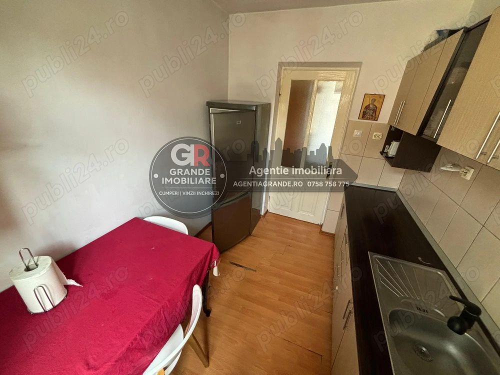 Casă / Vilă de închiriat în Central, Tulcea - Poză 7