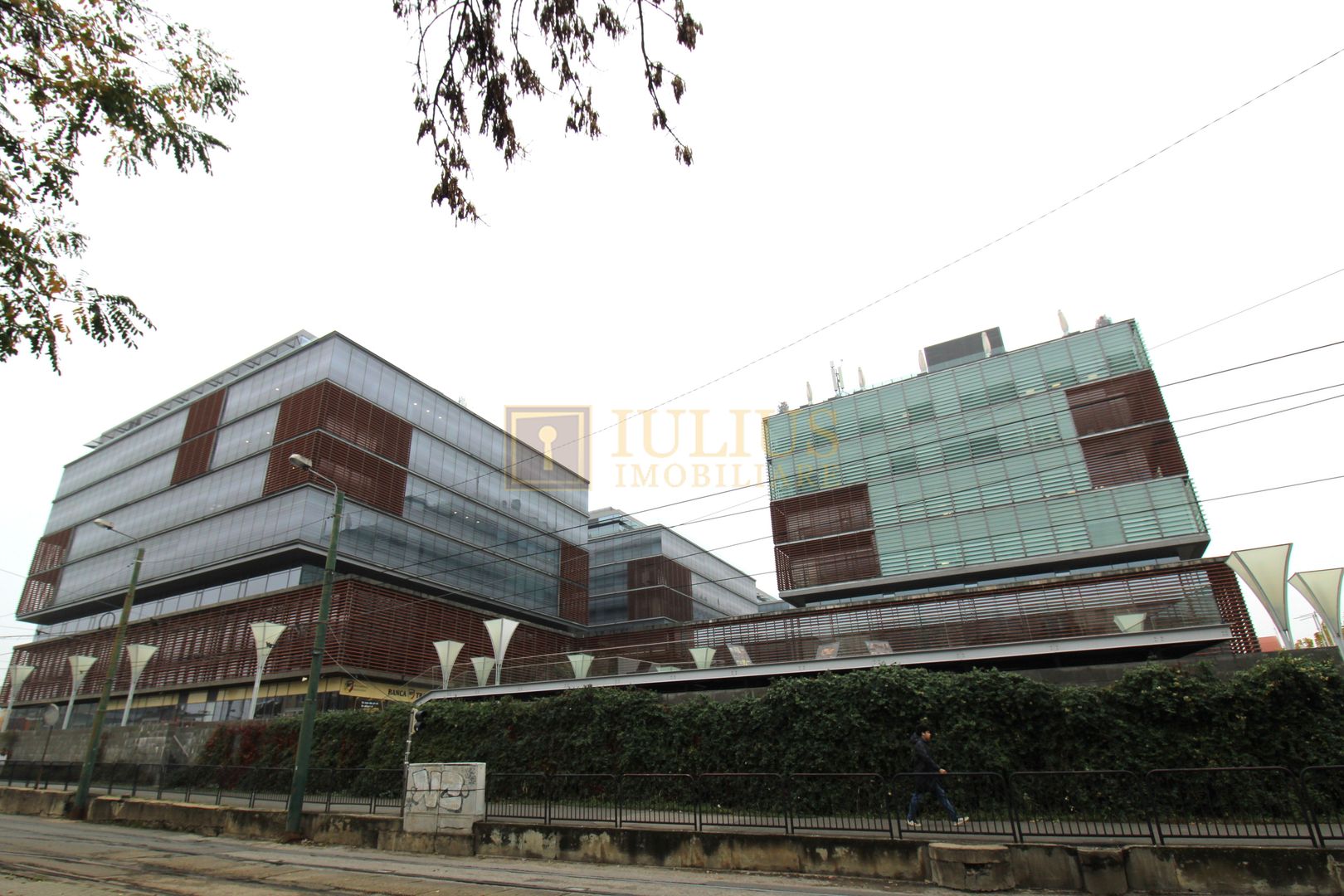 Piata 700; centrala proprie, la prima inchiriere dupa renovare. - Poză 20