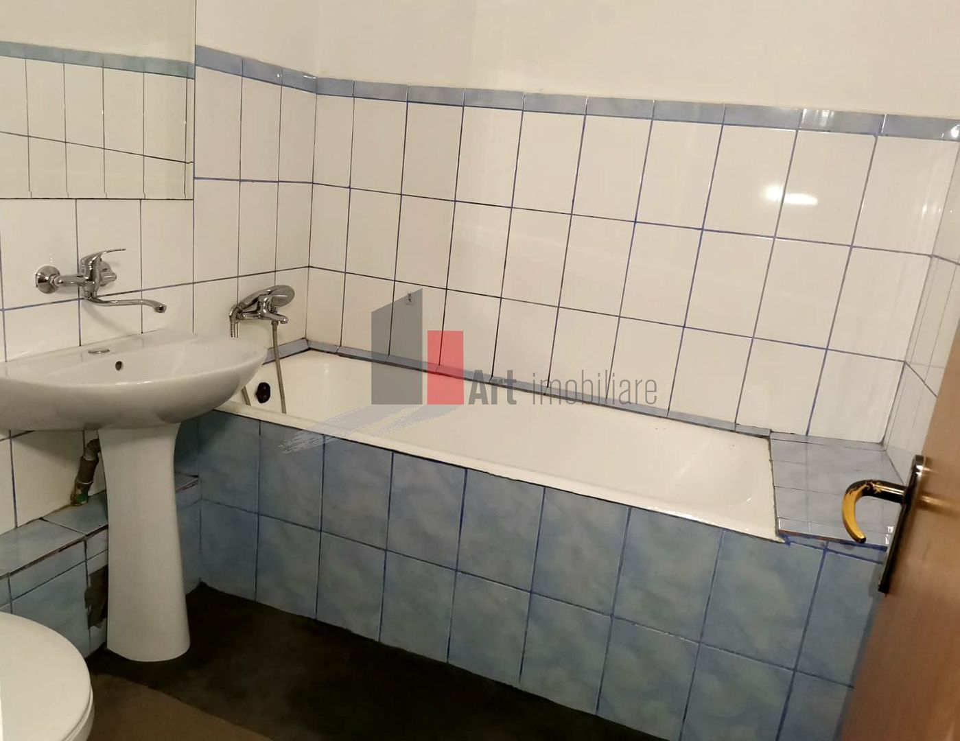 APARTAMENT 3 CAMERE LACUL TEI - Poză 8