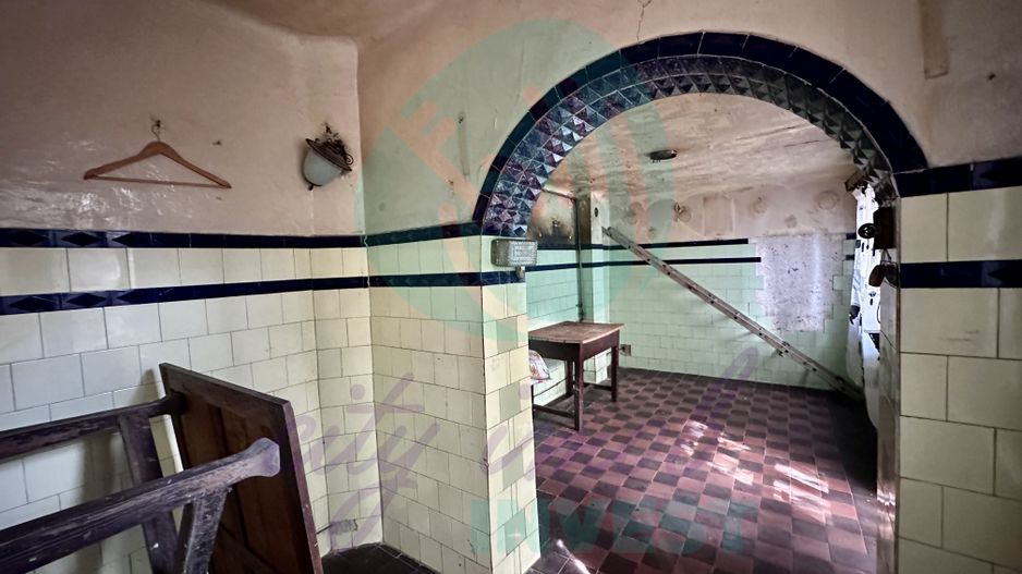 Casa cu teren de 342 in zona Unirii-Calea Calarasilor - Poză 10