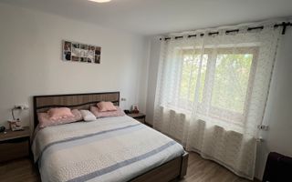 Casă de vânzare, 3 camere, teren 840 mp –  Str. Dumitru Merticaru - Poză 1