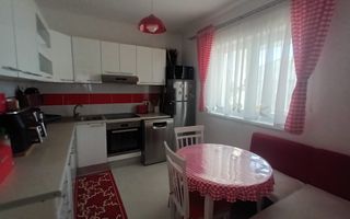 Casa individuala 5 camere 150 mp utili si teren 460 mp in Cristian - Poză 3