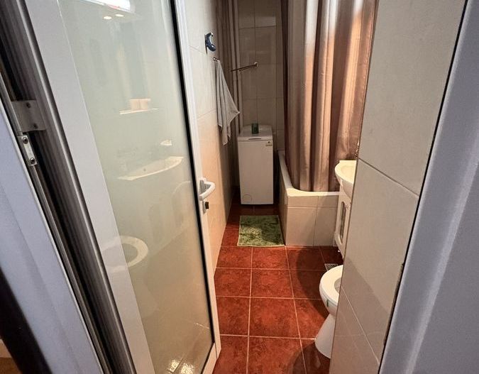 Garsoniera spatioasa in zona Piata Muncii - Campia Libertatii - Poză 6