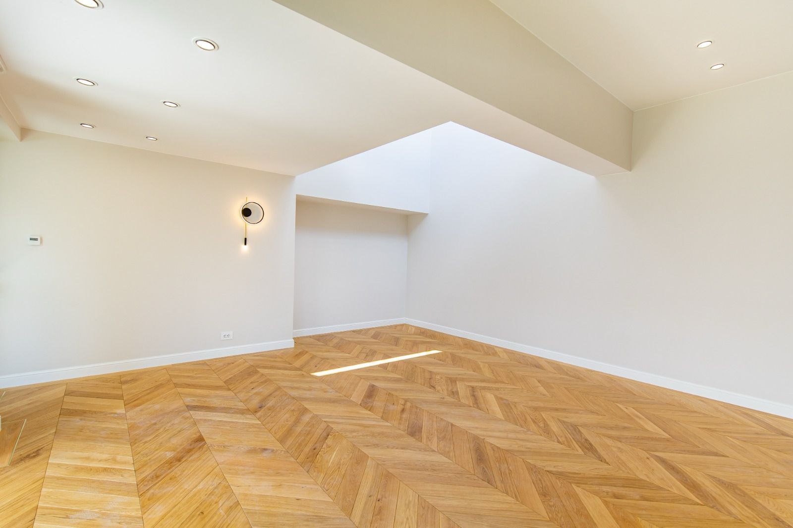 VILA PREMIUM CU SEMINEU & PISCINA | COMPLEX REZIDENTIAL IANCU NICOLAE - Poză 2