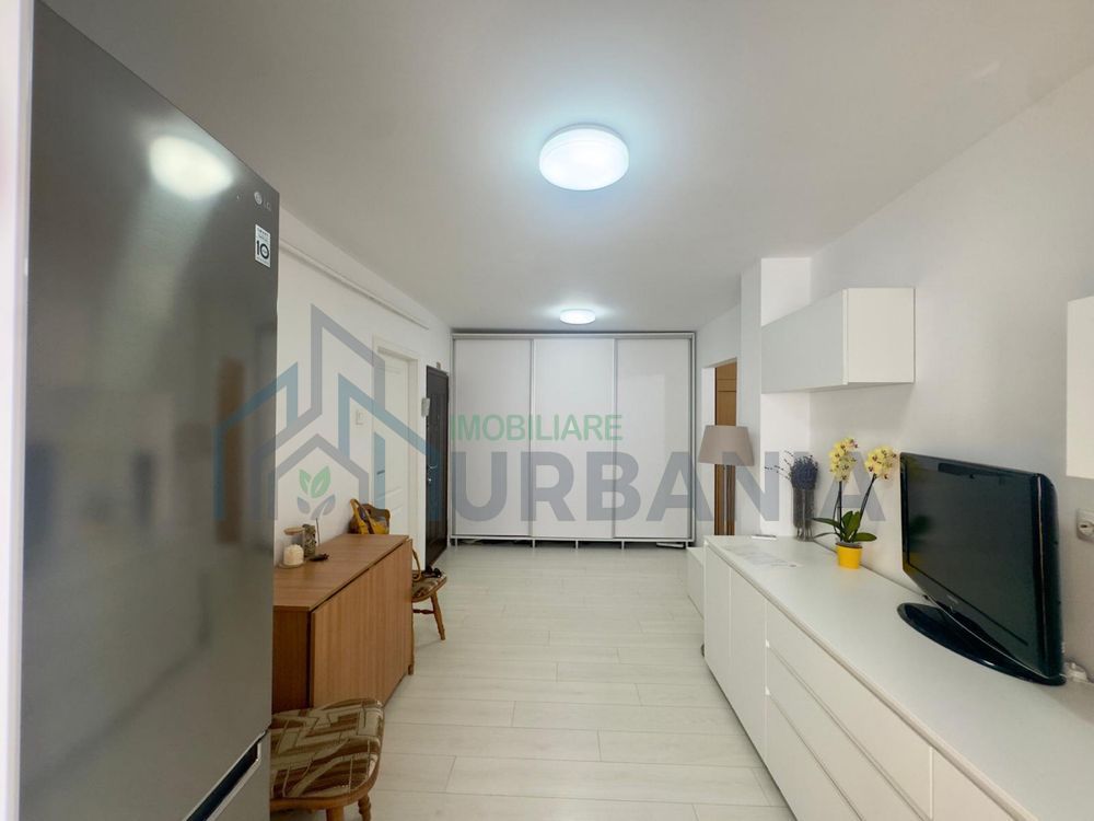 Apartament 3 camere decomandat, Nicolina-Clopotari, zona Lidl, bloc 1984 – de vanzare - Poză 2