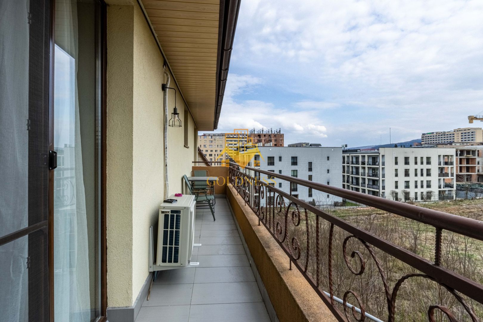 3 camere open space, Parcare, Modern, Pet Friendly, Europa - Poză 8
