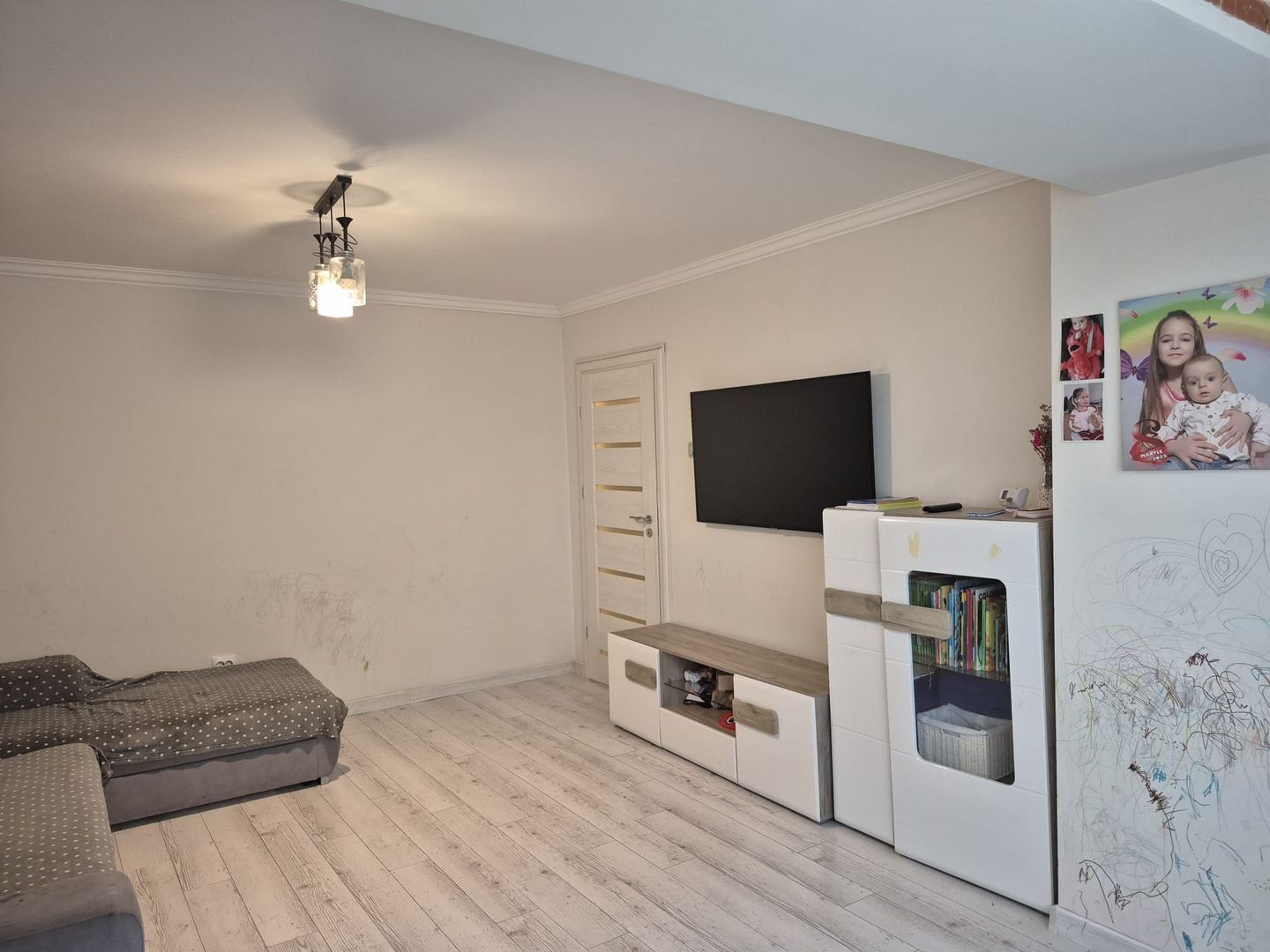 Apartament spațios in  Mazepa 1 - 3 camere, 2 băi, etaj 2 - Poză 3