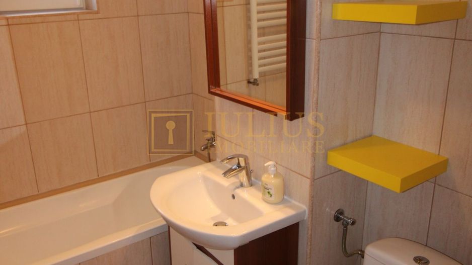 3 camere, 2 bai, centrala proprie, la 7 minute de Spitalul Judetean - Poză 6