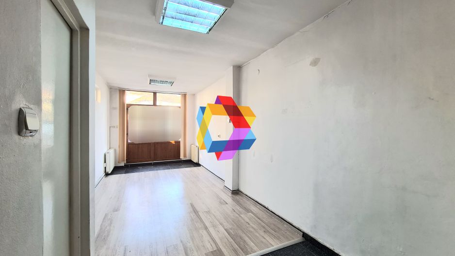 Spatiu birouri de închiriat Brasov - 27 mp # spatii-comerciale-brasov.ro - Poză 2