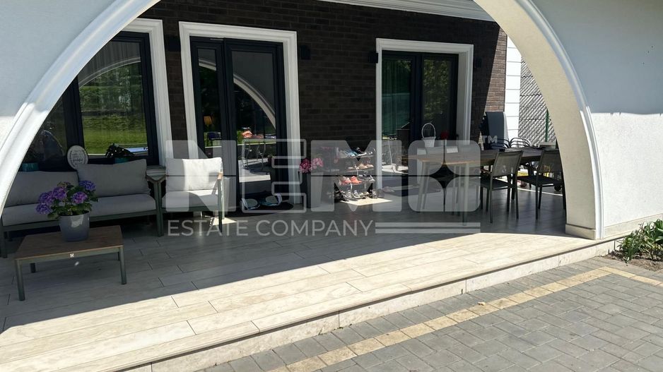 Casa 11 camere | Ipotesti, Suceava | 800 MP teren | 510.000€ - Poză 35