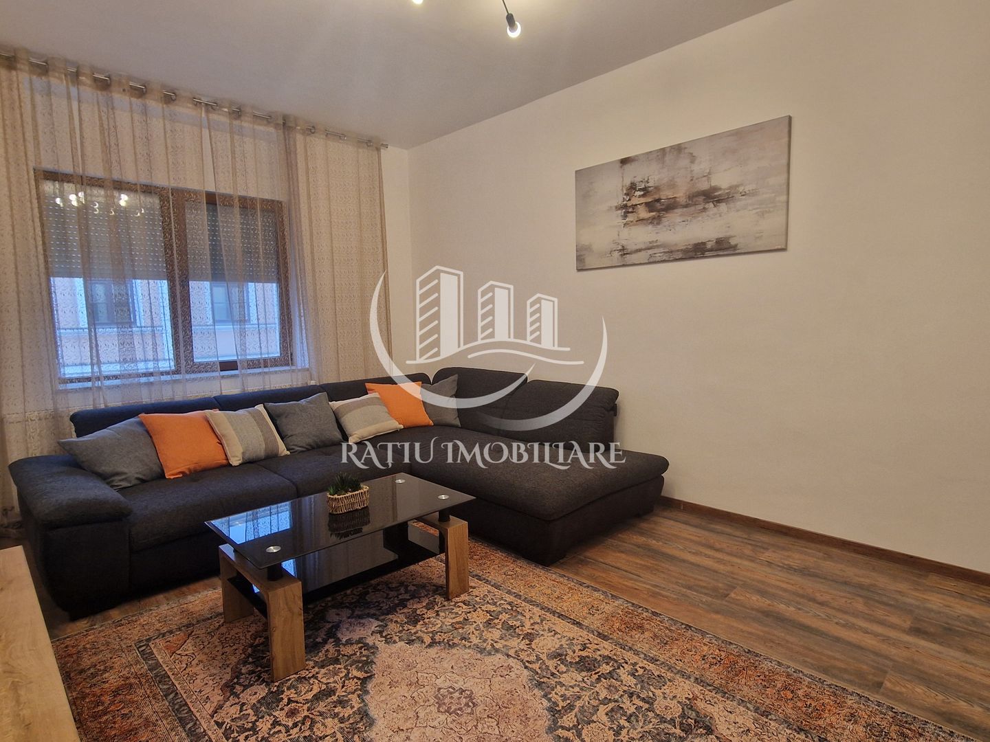 Apartament cu 2 camere | Ultracentral | Oradea - Poză 1