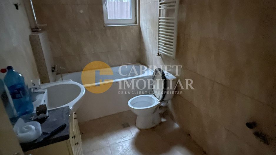 Spatiu Comercial 100mp utili - LA BULEVARD - locuri de parcare - Poză 8