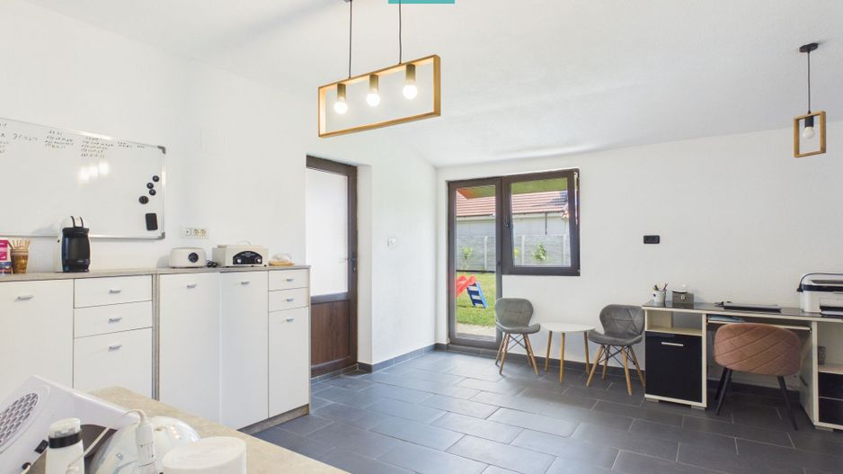 Casă de vânzare în Sântana, Arad – teren 615 mp - Poză 5
