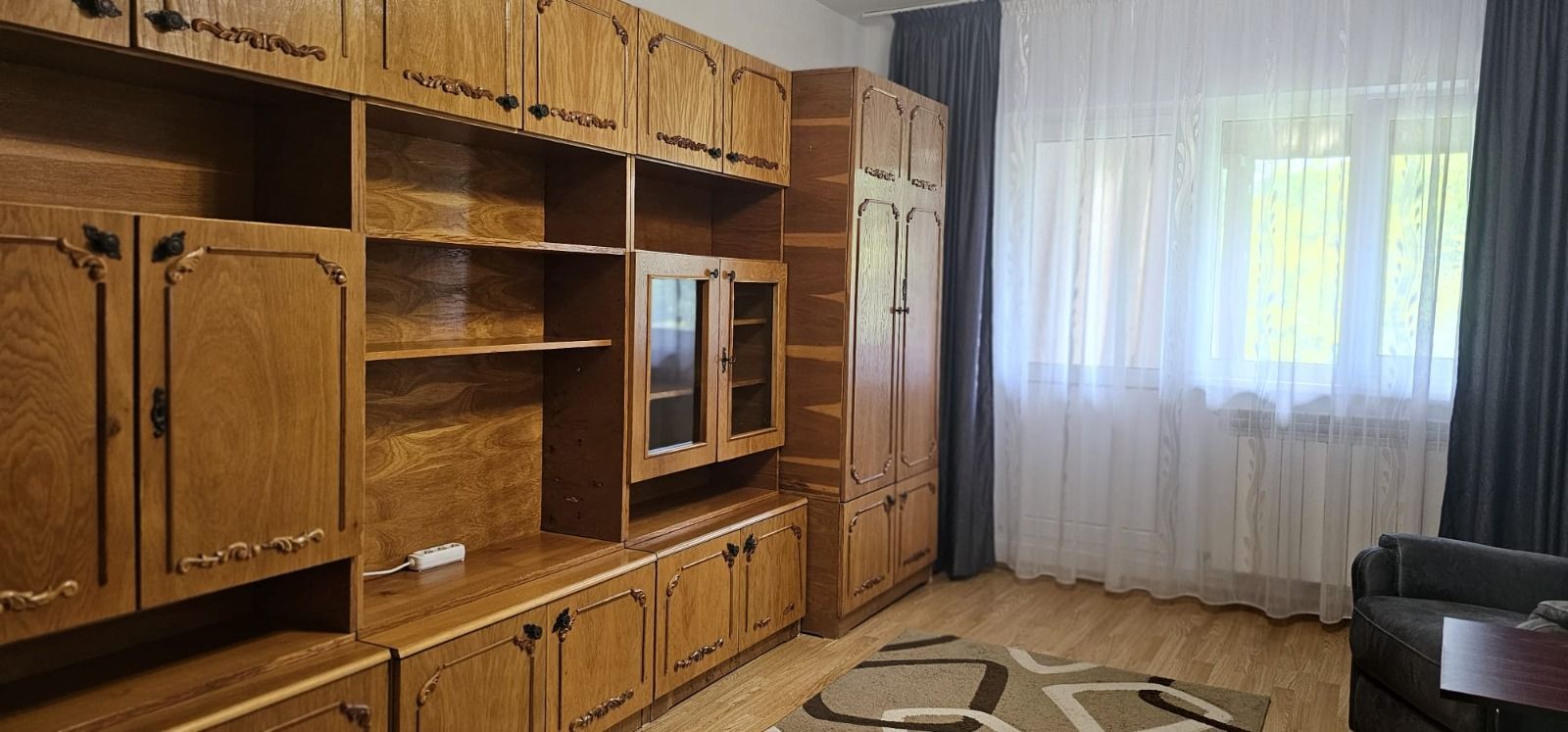 De inchiriat apartament cu 2 camere, etaj 4/4 Piata Centrala, 360 euro - Poză 20