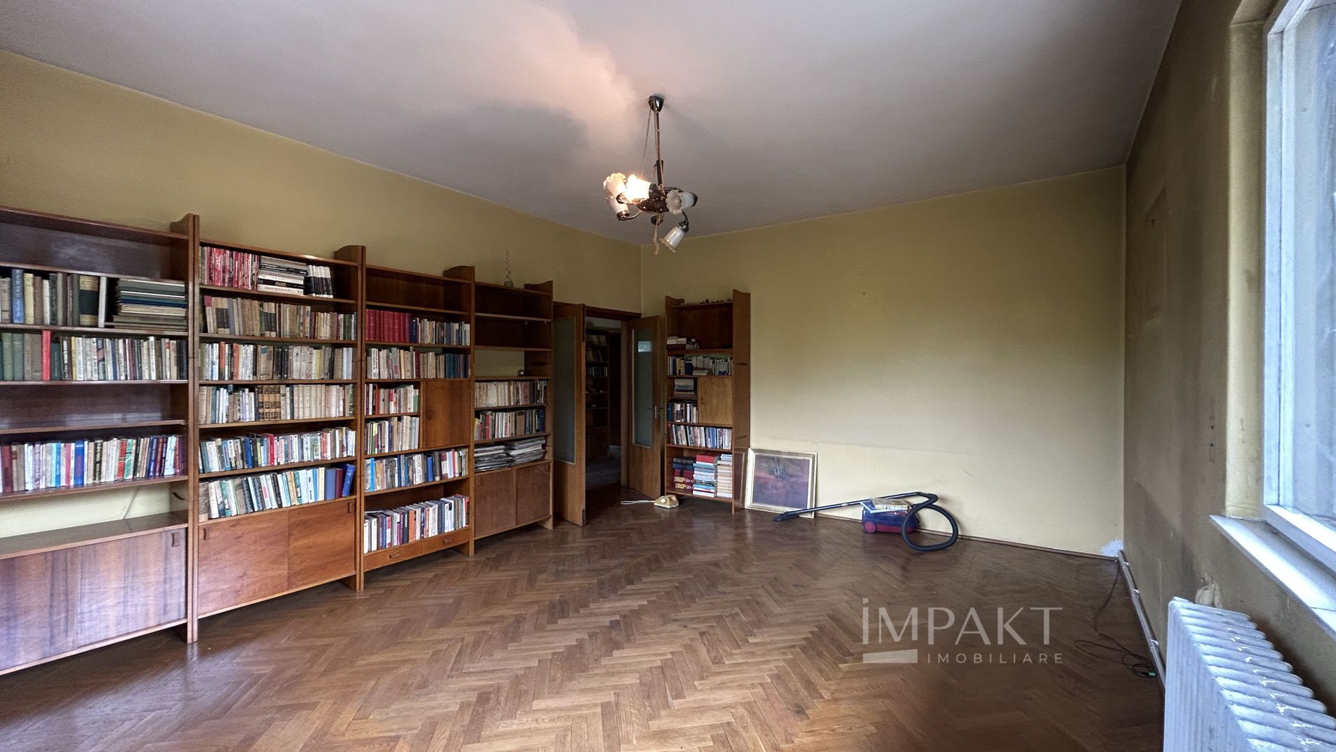 Apartament deosebit in centrul orasului, garaj si suprafata generoasa! - Poză 3