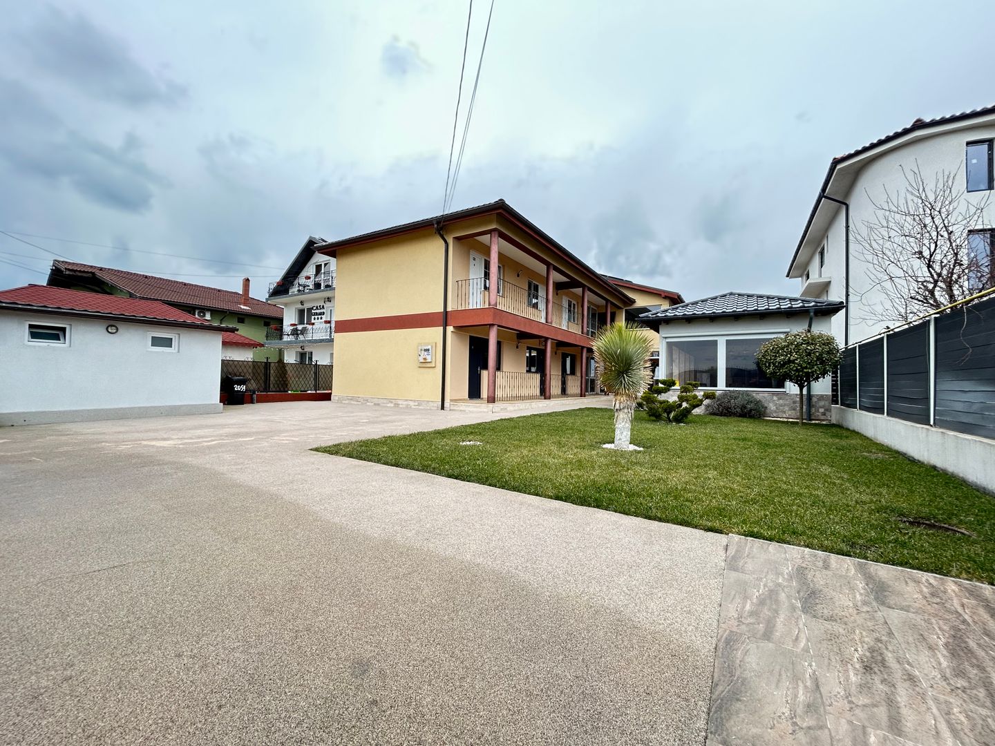 Pensiune Casa Eva Statiunea 2 Mai - 12 camere - teren 600 mp - Poză 1