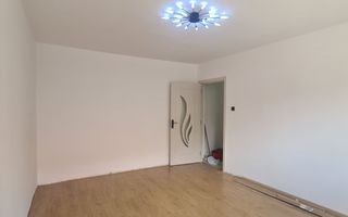 Apartament 2 camere 40 mp parter - locuinta sau spatiu comercial! - Poză 3