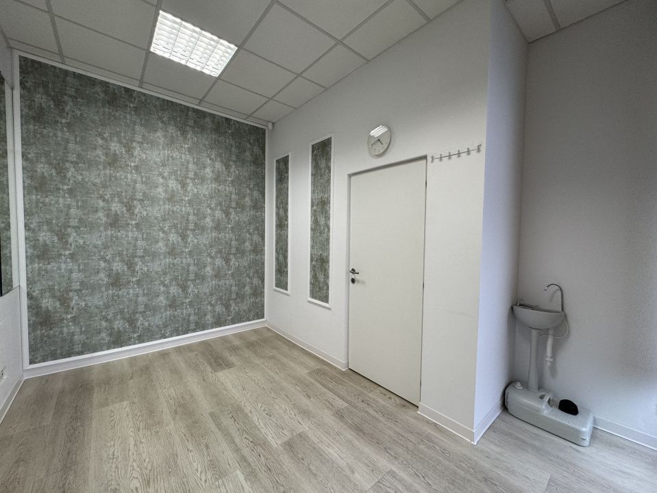 Spatiu servicii, birouri, Zona Modern. Comision 0 - Poză 14