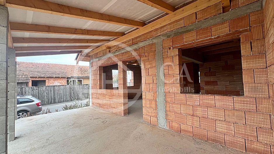 Teren si casa la rosu de vanzare in Biharia, Bihor - Poză 6