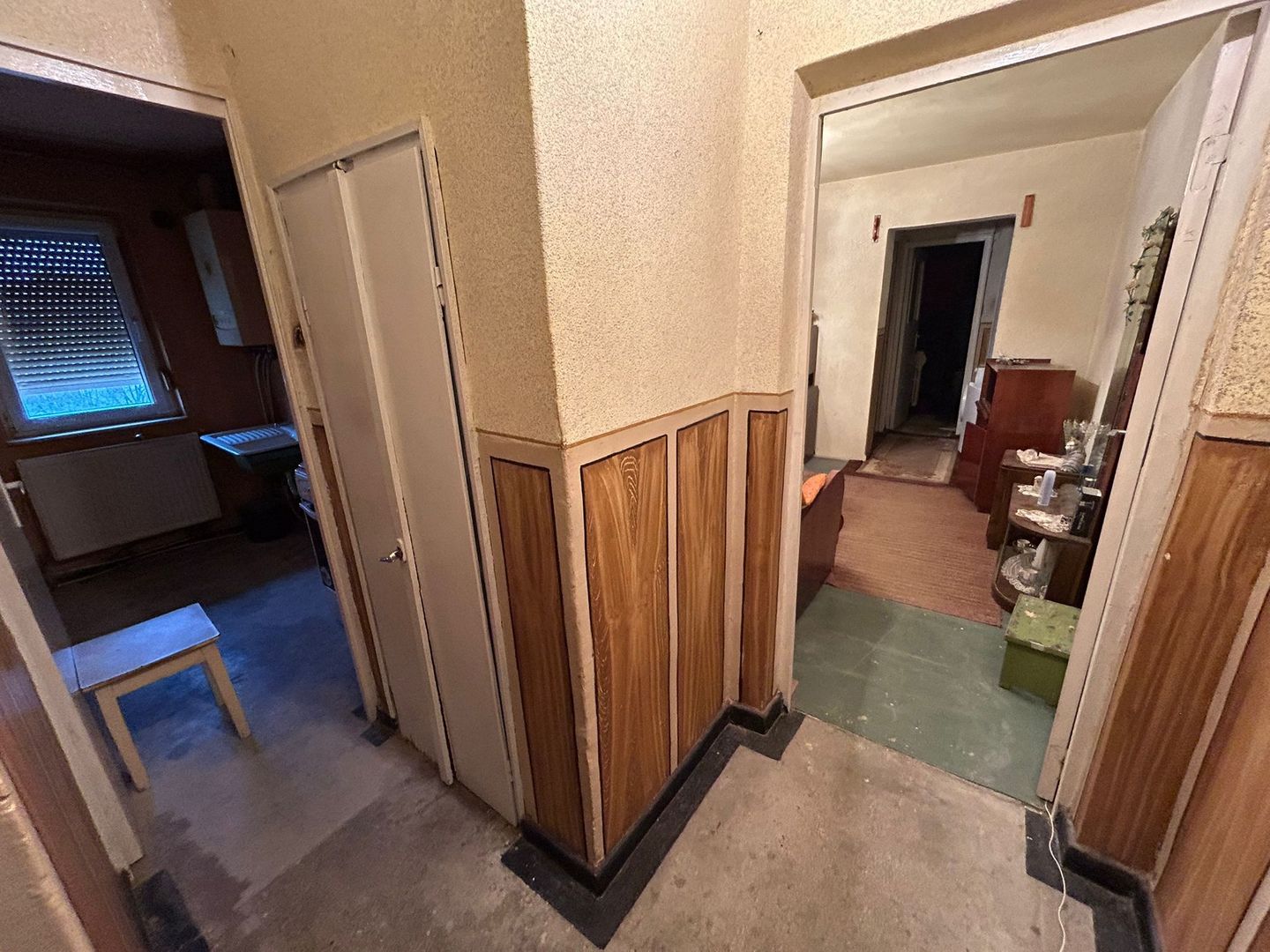 Apartament 3 camere, 47mp  - Cugir - Poză 11