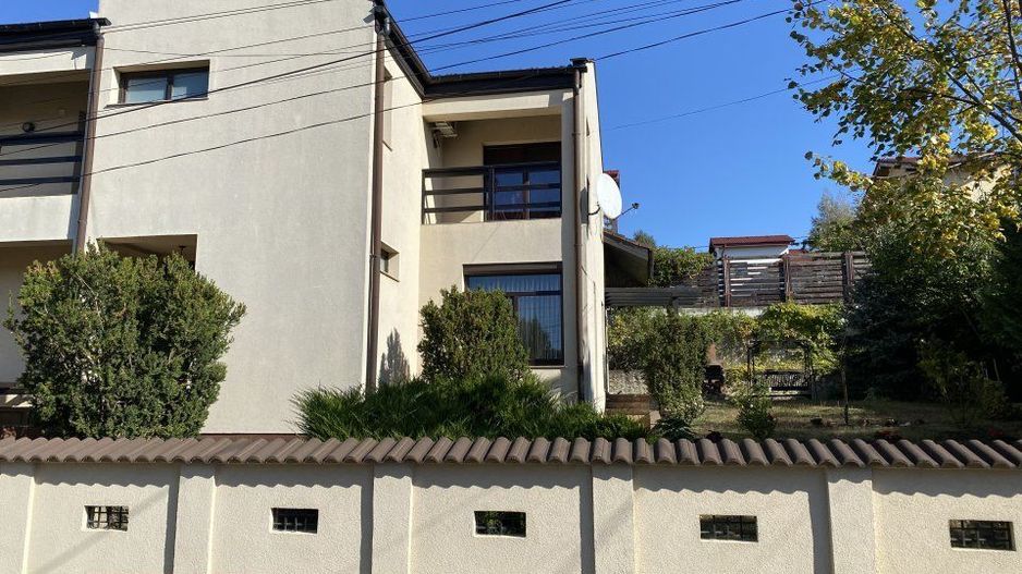 CASA/VILA DE VANZARE BUCIUM,CARTIER IC BRATIANU,235 MP UTILI,521MP TEREN - Poză 2