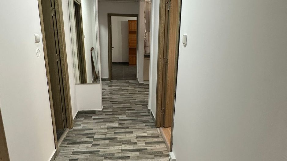 Apartament 3 camere | Bd. Tomis |  Zona Tomis 3 | Poziție excelentă - Poză 7